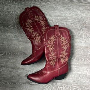 Rampage thrifted cowboy boots